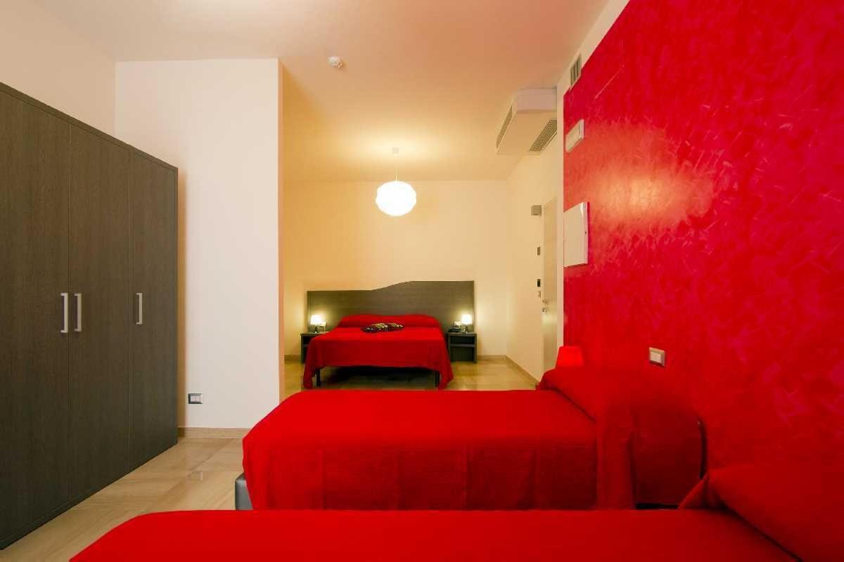 Hotel La Maestra Grottammare Room photo