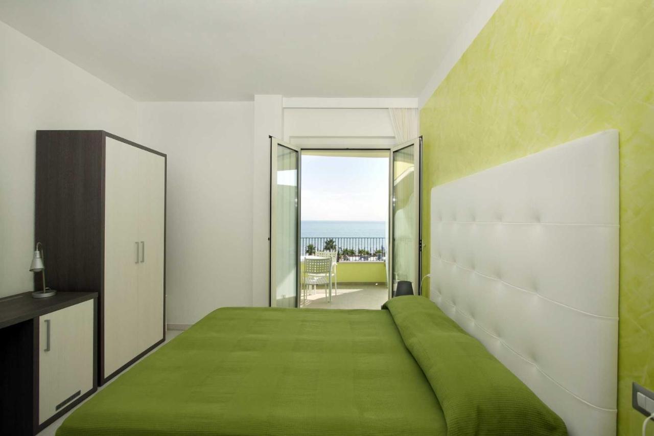 Hotel La Maestra Grottammare Exterior photo